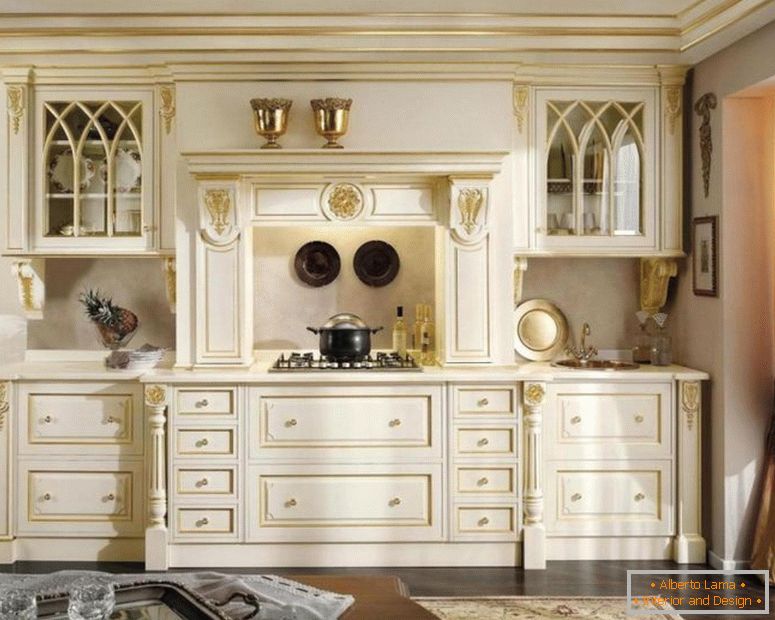 klasyczny-biały-złoty-drewniany-szafa-do-kuchni-design-zasłony-szkło-okno-narożnik oświetlenie-nad-piec-jak-dobrze-brązowy-dywan-na-ciemne-drewniane-podłoga-jpg