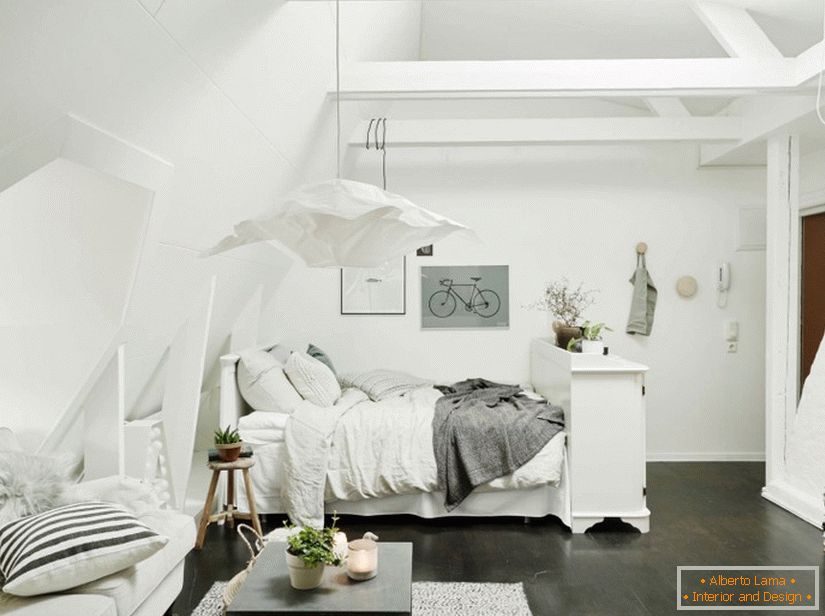 Wnętrze sypialni w Szwecji