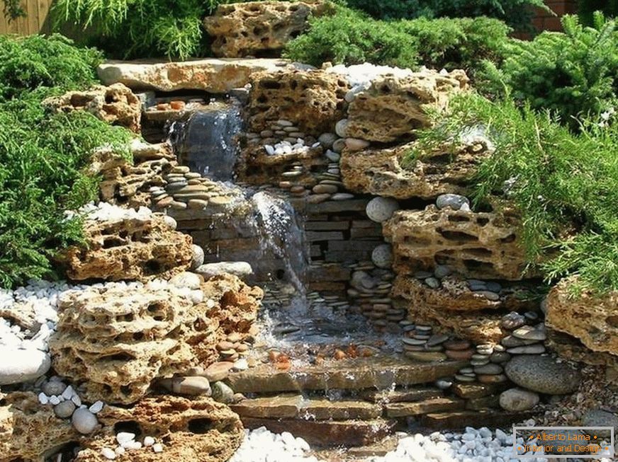 Kamienny wodospad