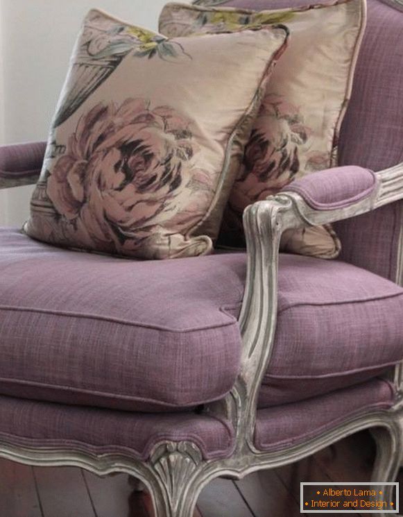 Fotel w prowansalskim stylu