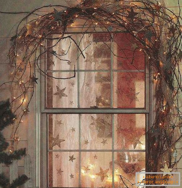 Świąteczna girlanda w oknie, zdjęcie 59