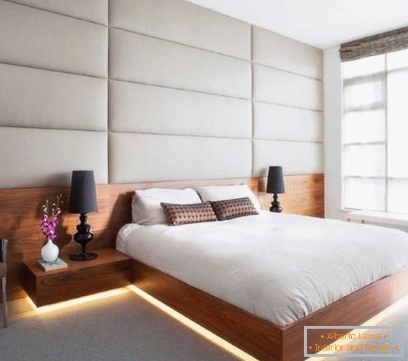 Piękne drewniane łóżko ze światłem