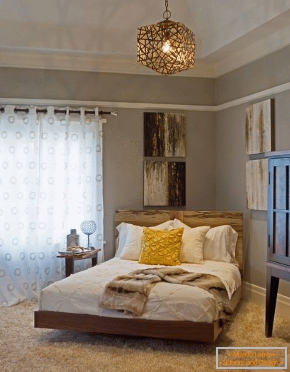 Przytulna sypialnia z rustykalnymi motywami