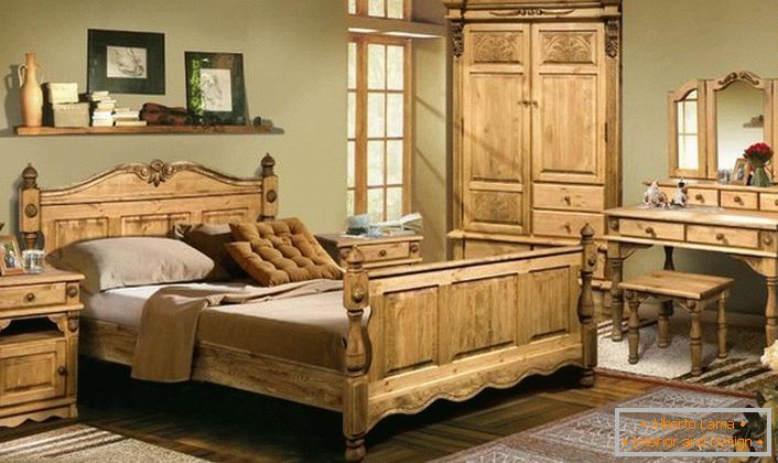 Masywne meble wykonane z drewna w stylu rustykalnym. Lekka kolekcja drewna zapewnia komfort i prostotę w pomieszczeniu, ciepło domowego ogniska domowego.