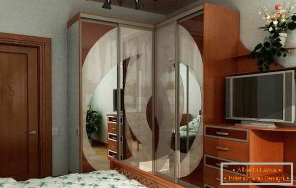 Piękna komoda do spania do sypialni - zdjęcie modelu narożnego z telewizorem