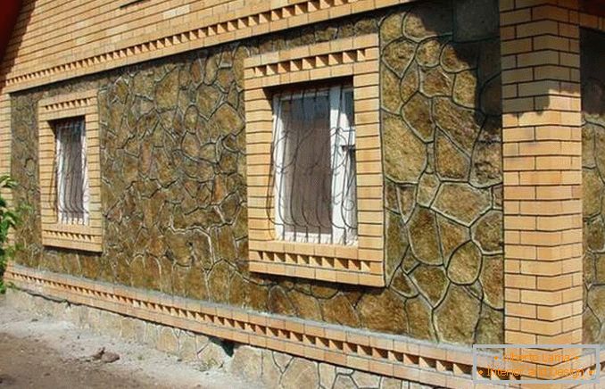Wykończenie fasad domów z kamienia naturalnego
