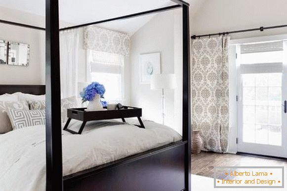 Zasłony w sypialni - nowości z wzorami fotograficznymi z pięknym wzorem