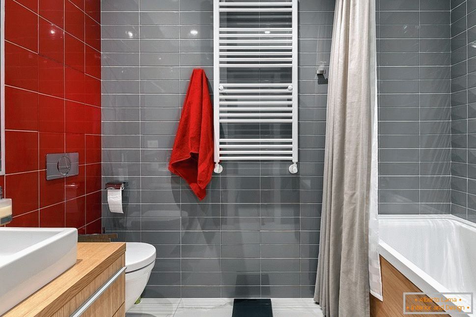 Czerwono-szare ściany w łazience