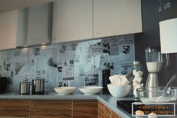Przezroczysty fartuch do kuchni ze szkła - dekoracja zdjęcia