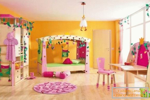 Nowoczesna tapeta do pokoju dziecięcego dla dziewczynek - zdjęcie we wnętrzu