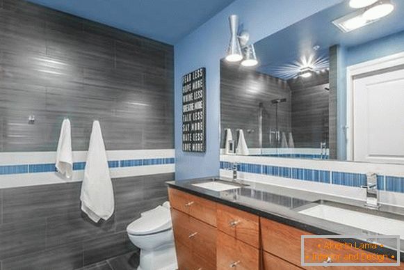 Jasny niebieski we wnętrzu łazienki 2016