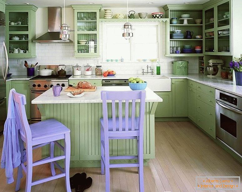 Połączenie zieleni i purpury w kuchni