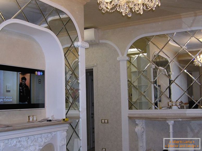 Panel lustrzany na ścianie - 55 zdjęć pomysłów we wnętrzu